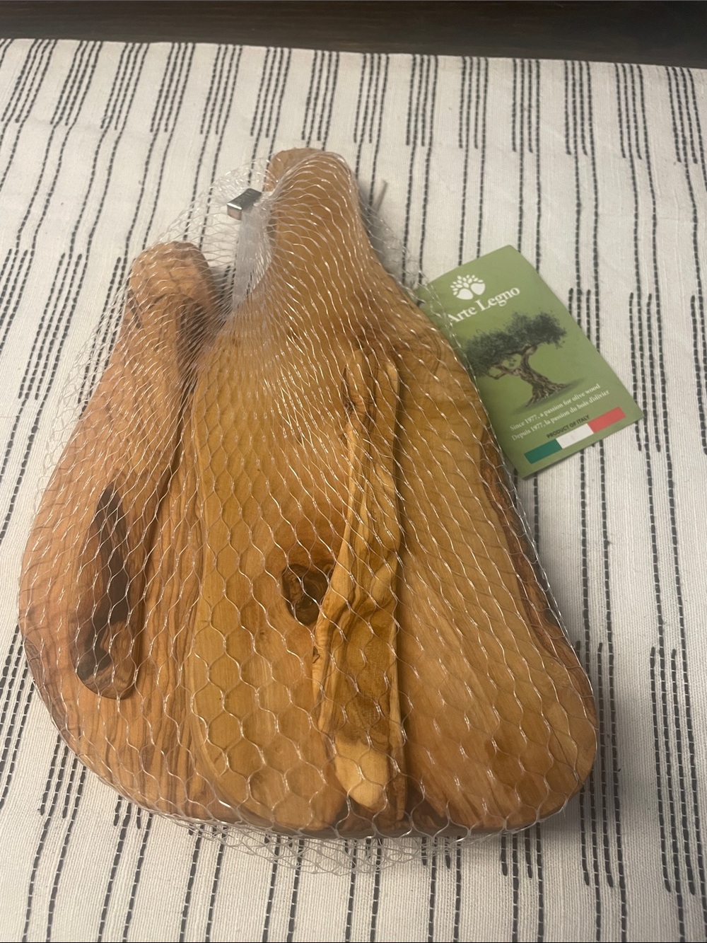 Natural Olive Wood Serving Boards with Serving Knives - Brown (set of 2)